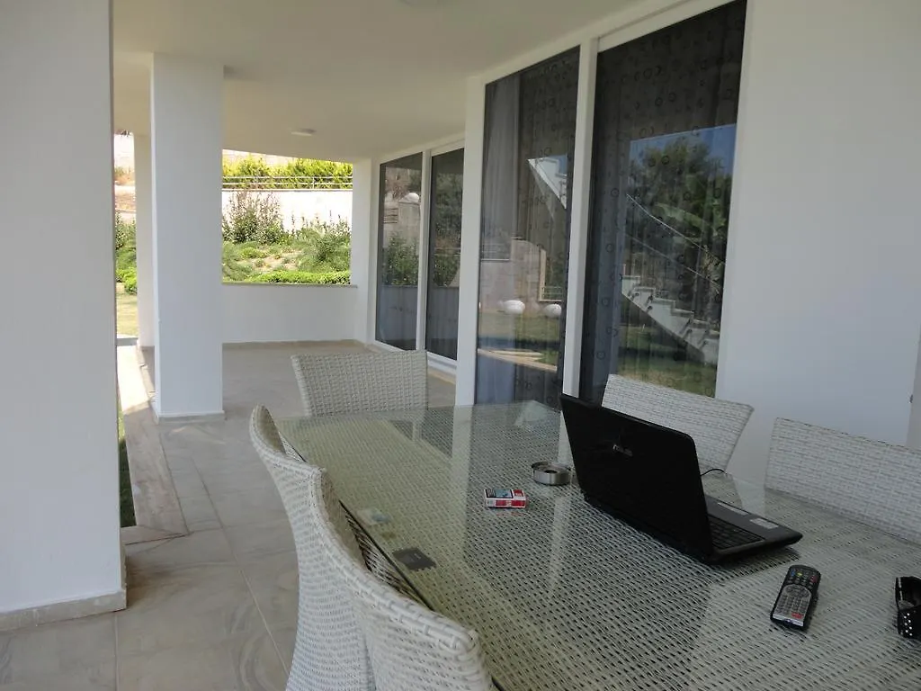 Villa Yalcin Kusadasi