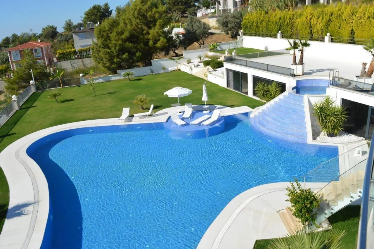 Villa Yalcin Kusadasi 0*,