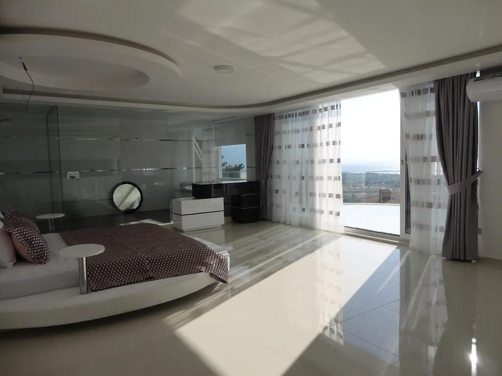 Villa Yalcin Kusadasi 0*,